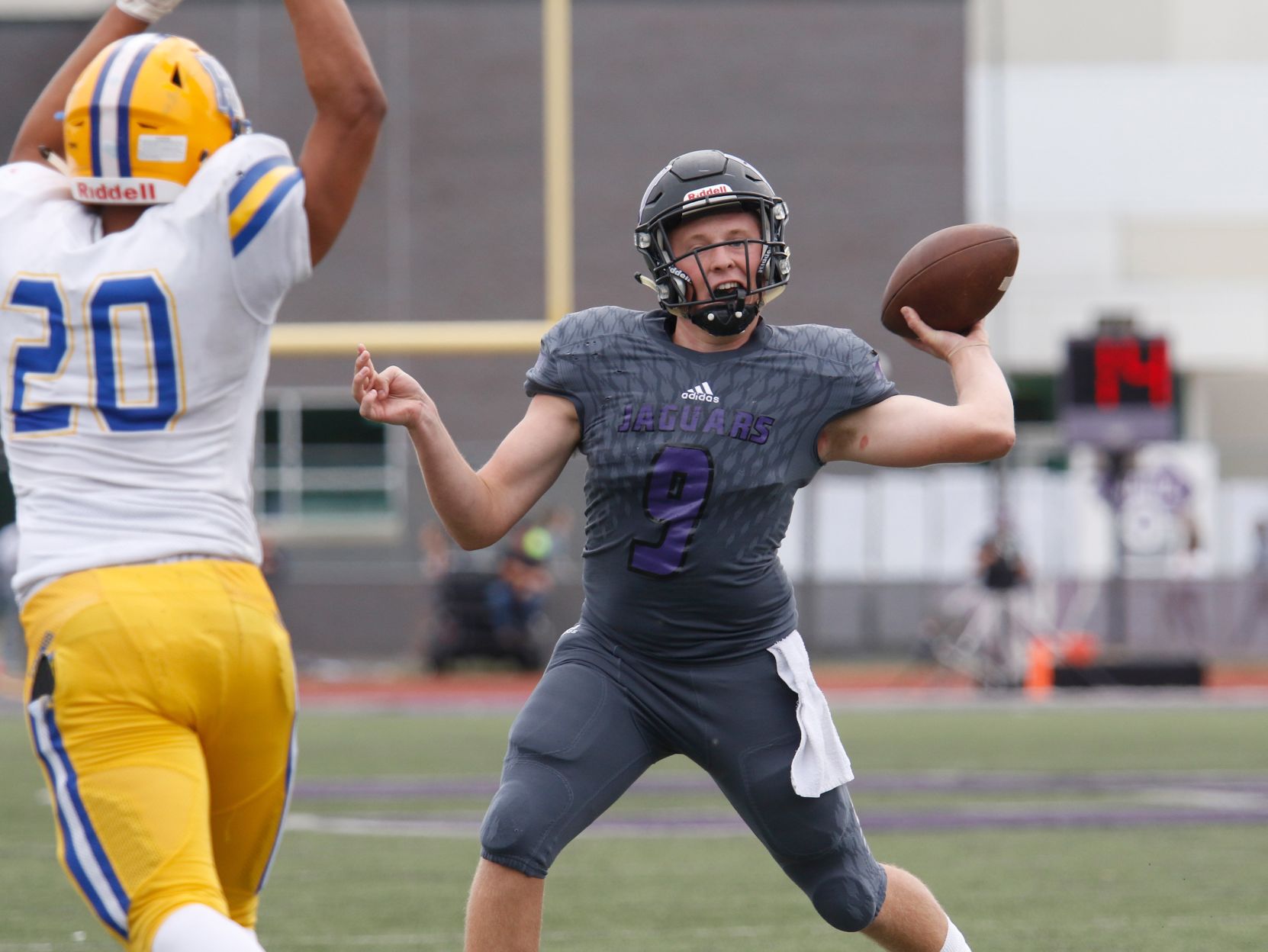 Francis Howell at Fort Zumwalt West Football